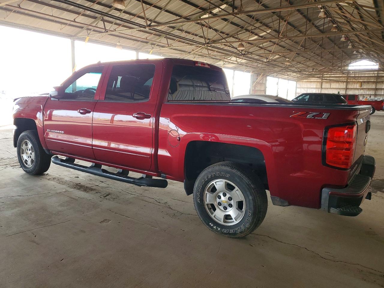 2018 CHEVROLET SILVERADO K1500 LT photo 2