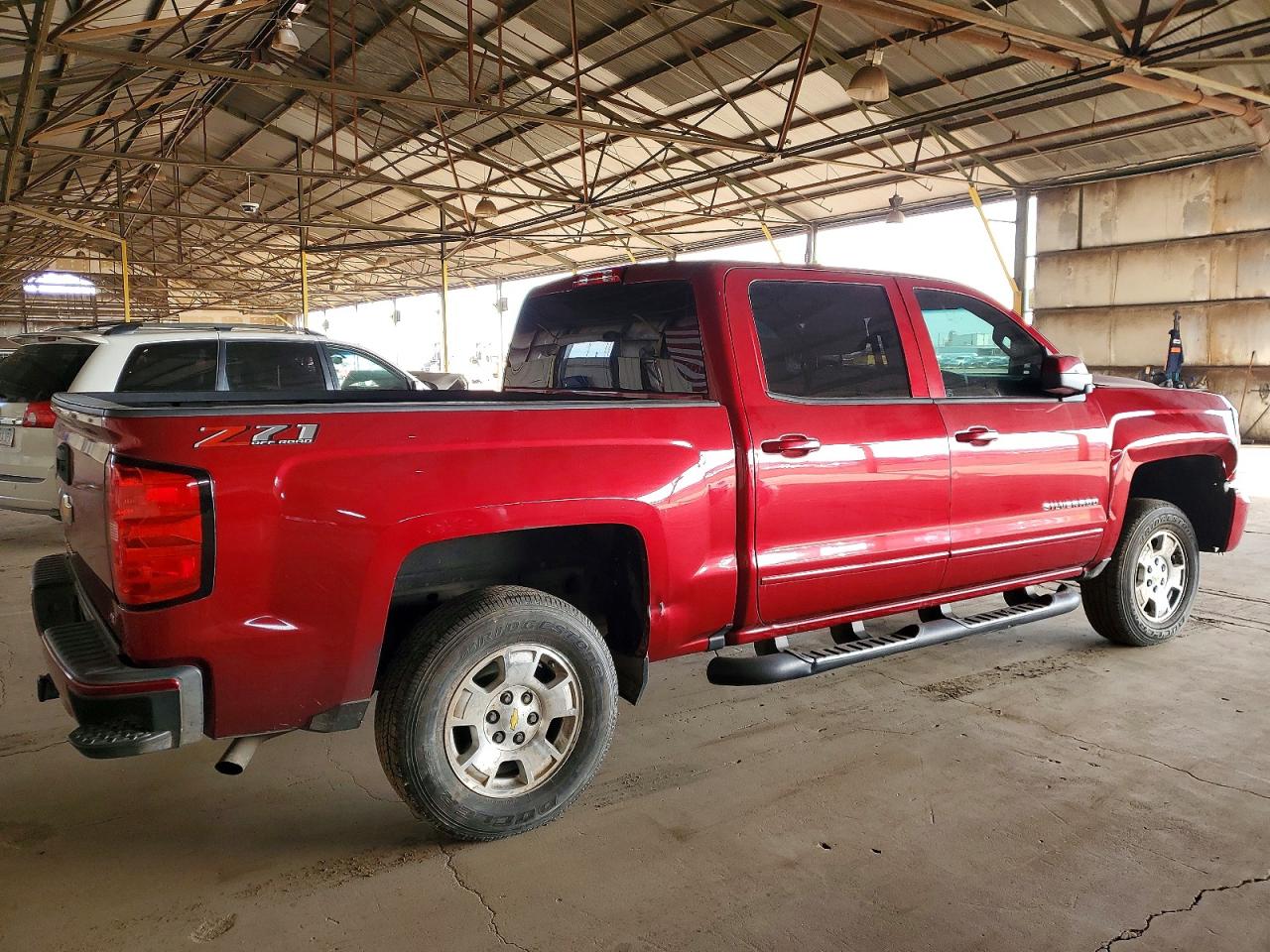 2018 CHEVROLET SILVERADO K1500 LT photo 3