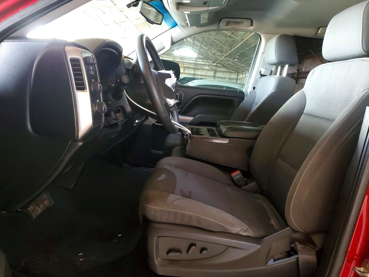 2018 CHEVROLET SILVERADO K1500 LT photo 7