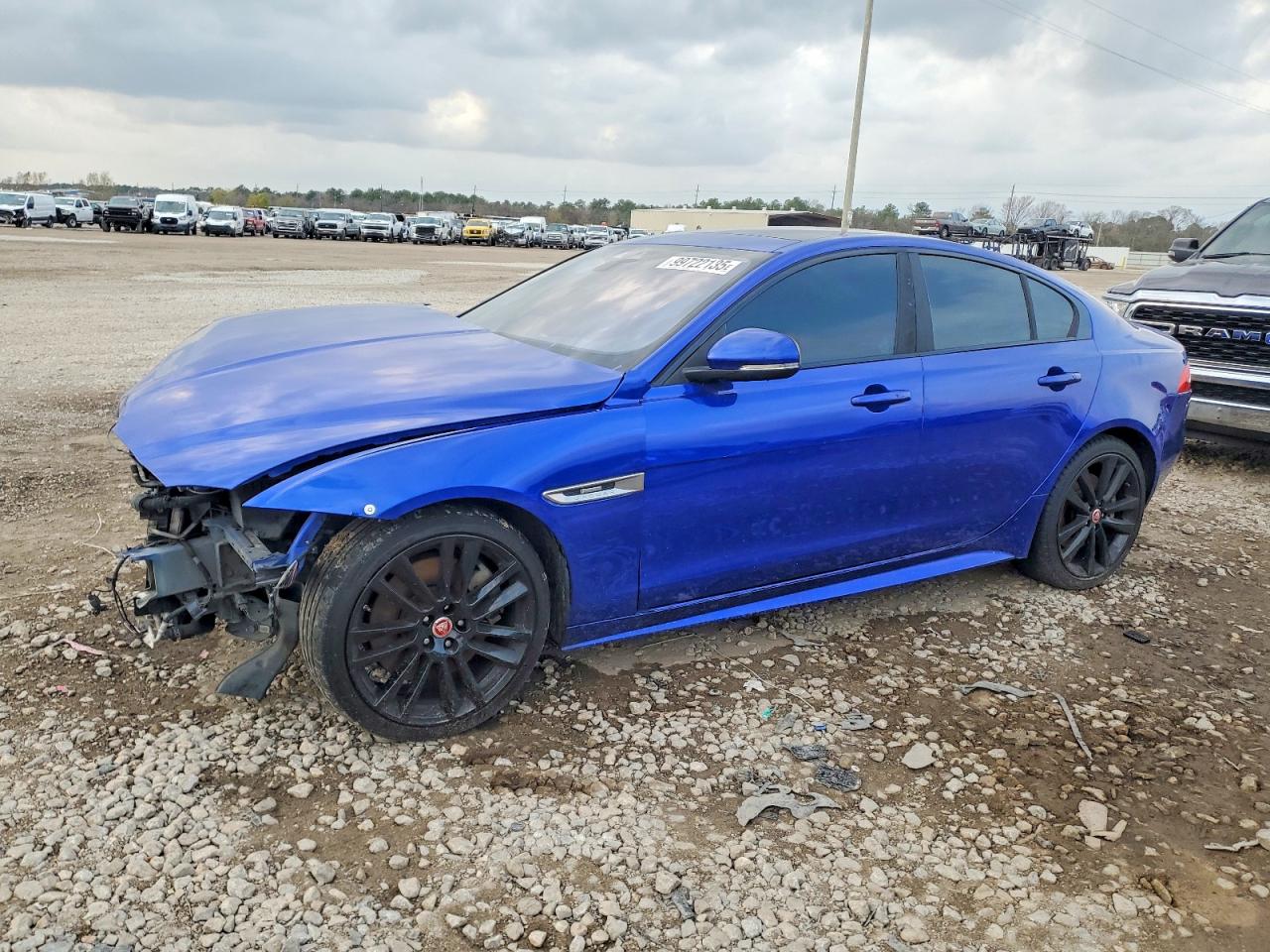 2017 JAGUAR XE
