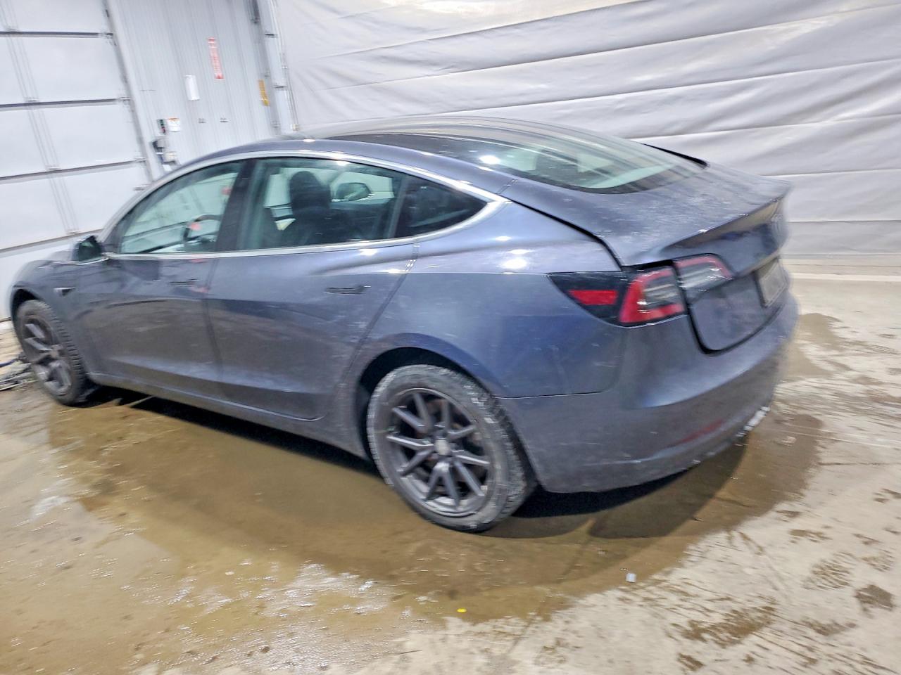 2019 TESLA MODEL 3 photo 2