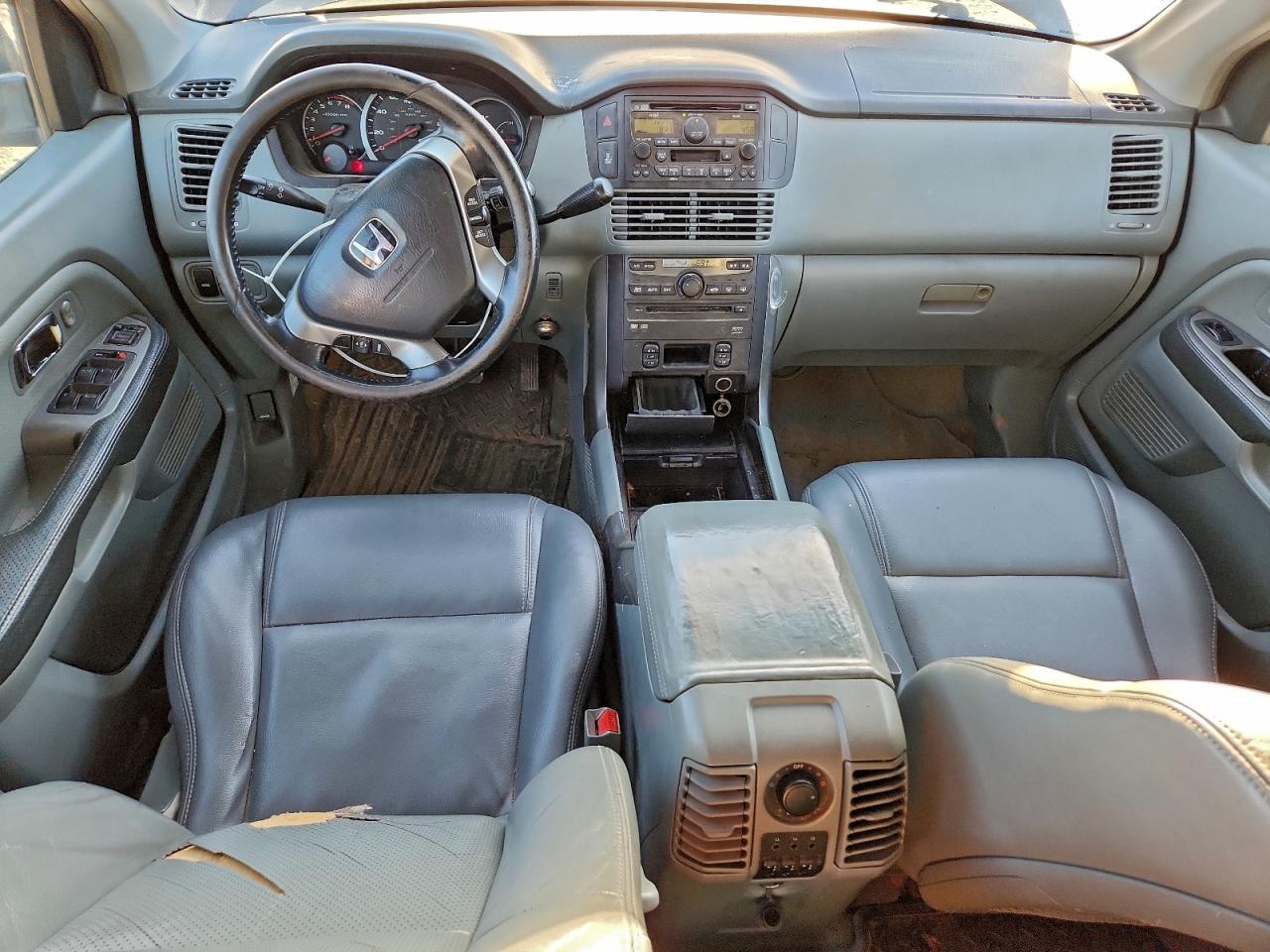 2004 HONDA PILOT EXL photo 8