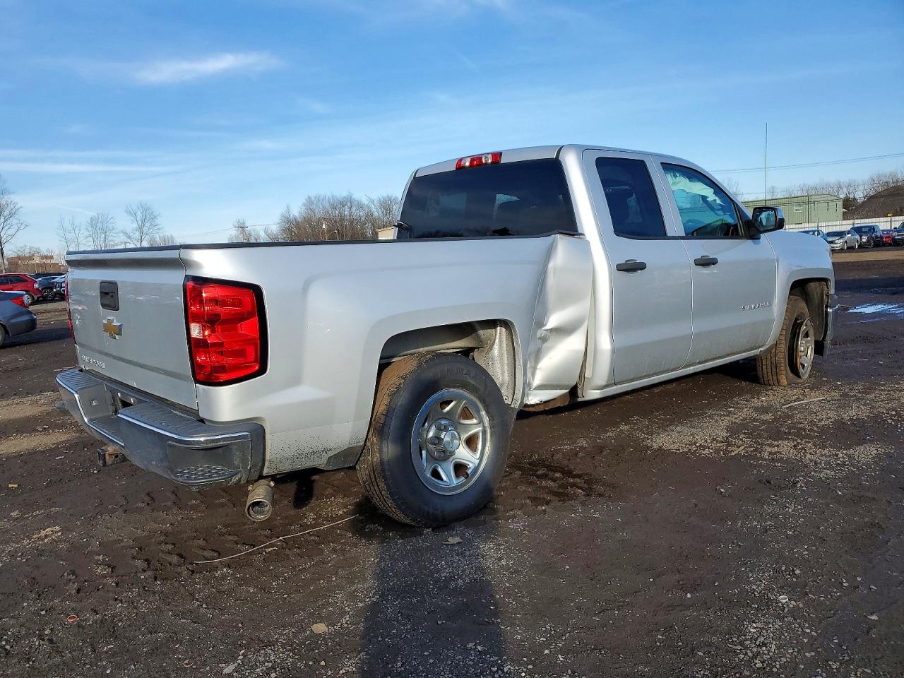2015 CHEVROLET SILVERADO C1500 photo 3