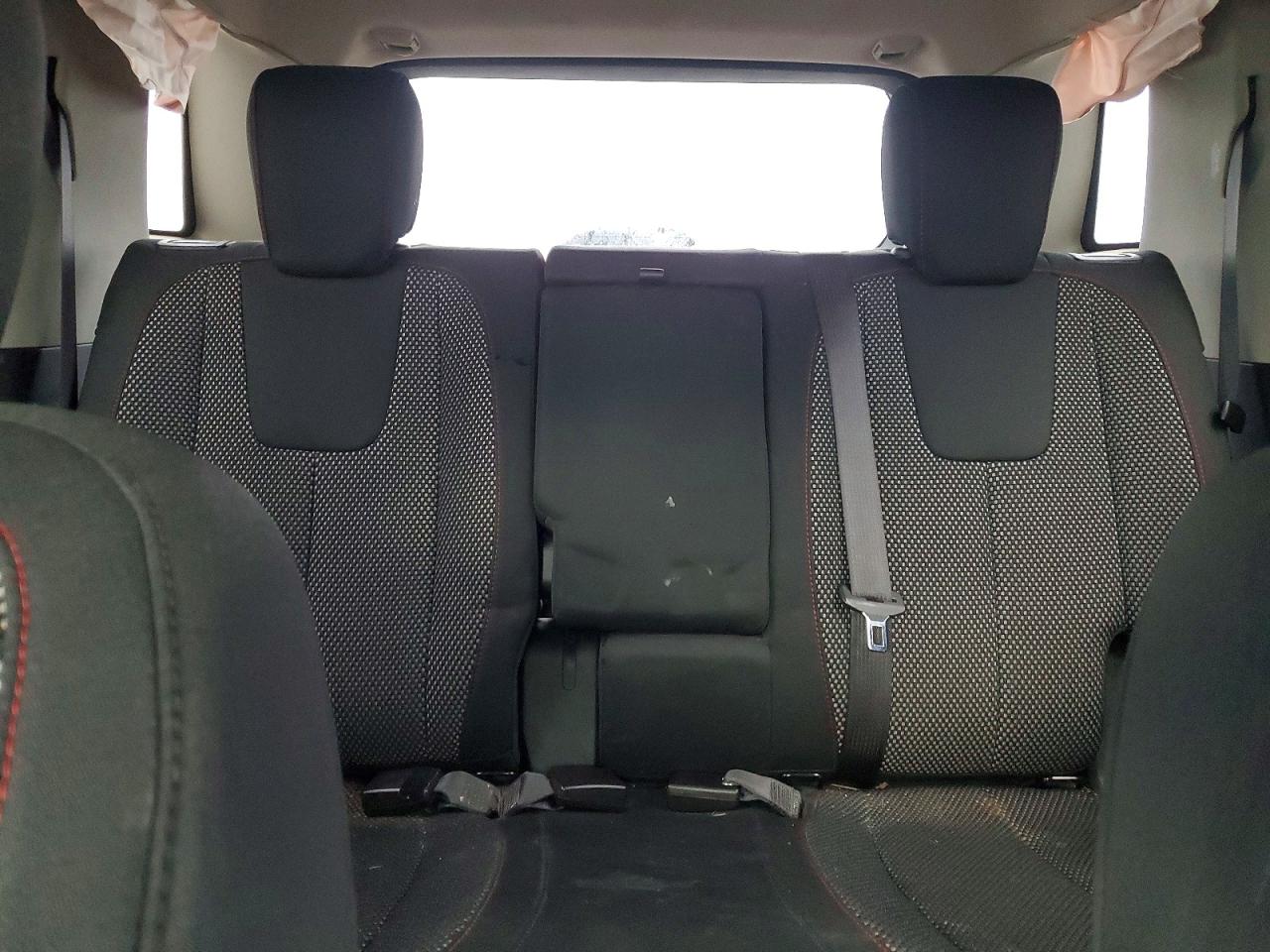 2017 GMC TERRAIN SLE photo 10