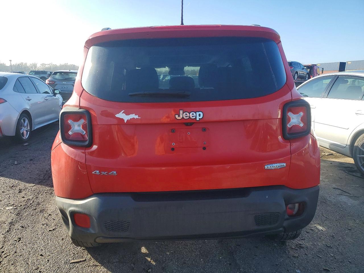 2017 JEEP RENEGADE LATITUDE photo 6