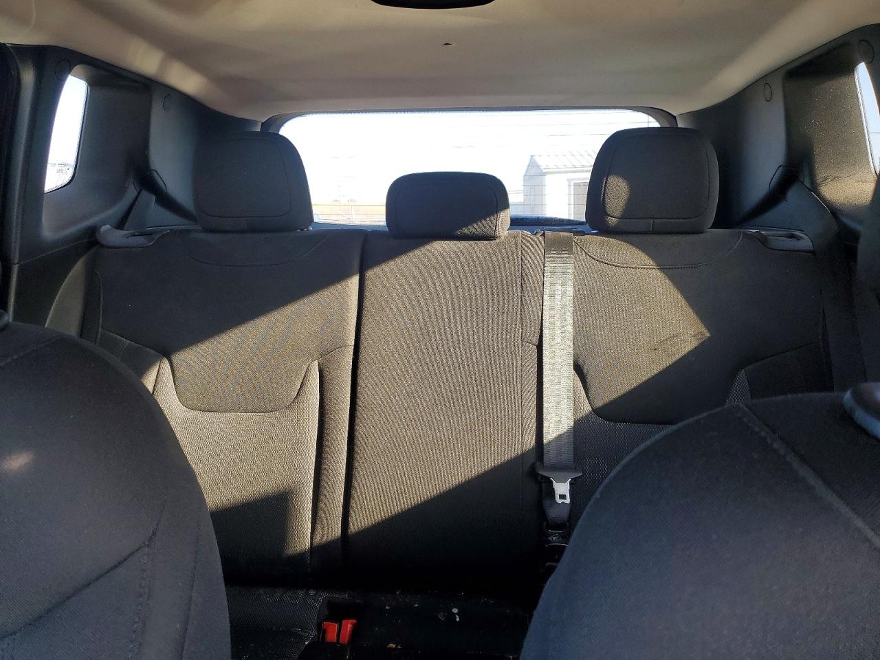 2017 JEEP RENEGADE LATITUDE photo 10