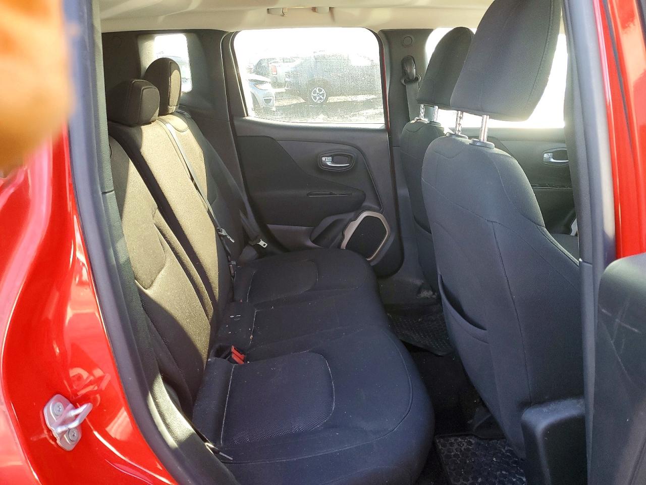 2017 JEEP RENEGADE LATITUDE photo 11