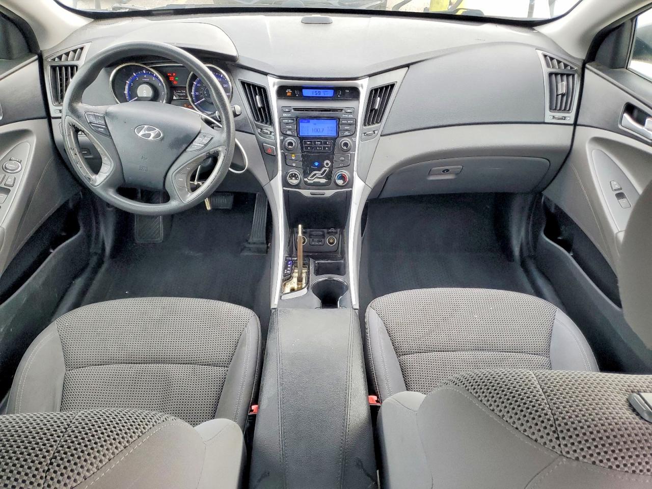 2013 HYUNDAI SONATA GLS photo 8