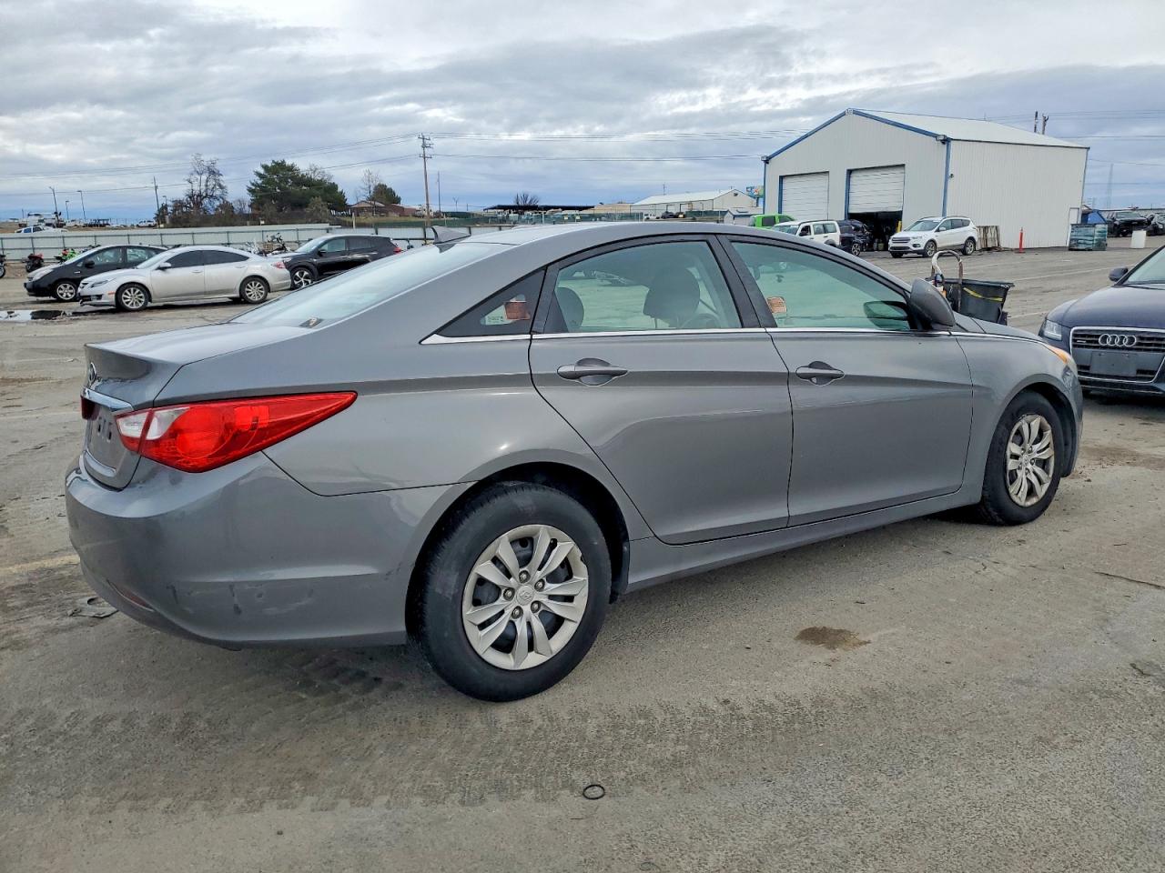 2013 HYUNDAI SONATA GLS photo 3