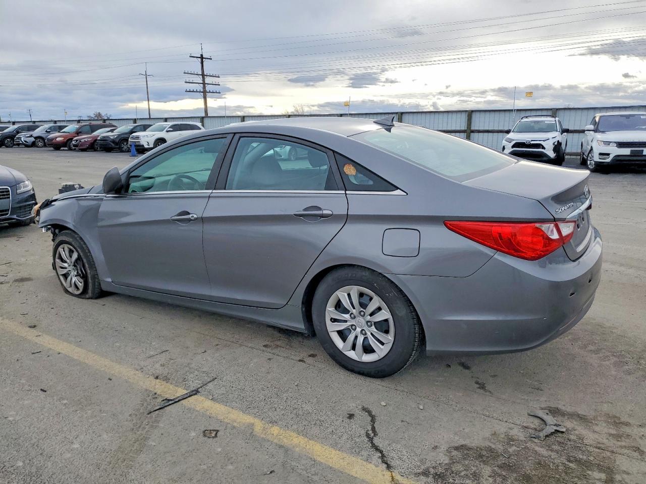 2013 HYUNDAI SONATA GLS photo 2