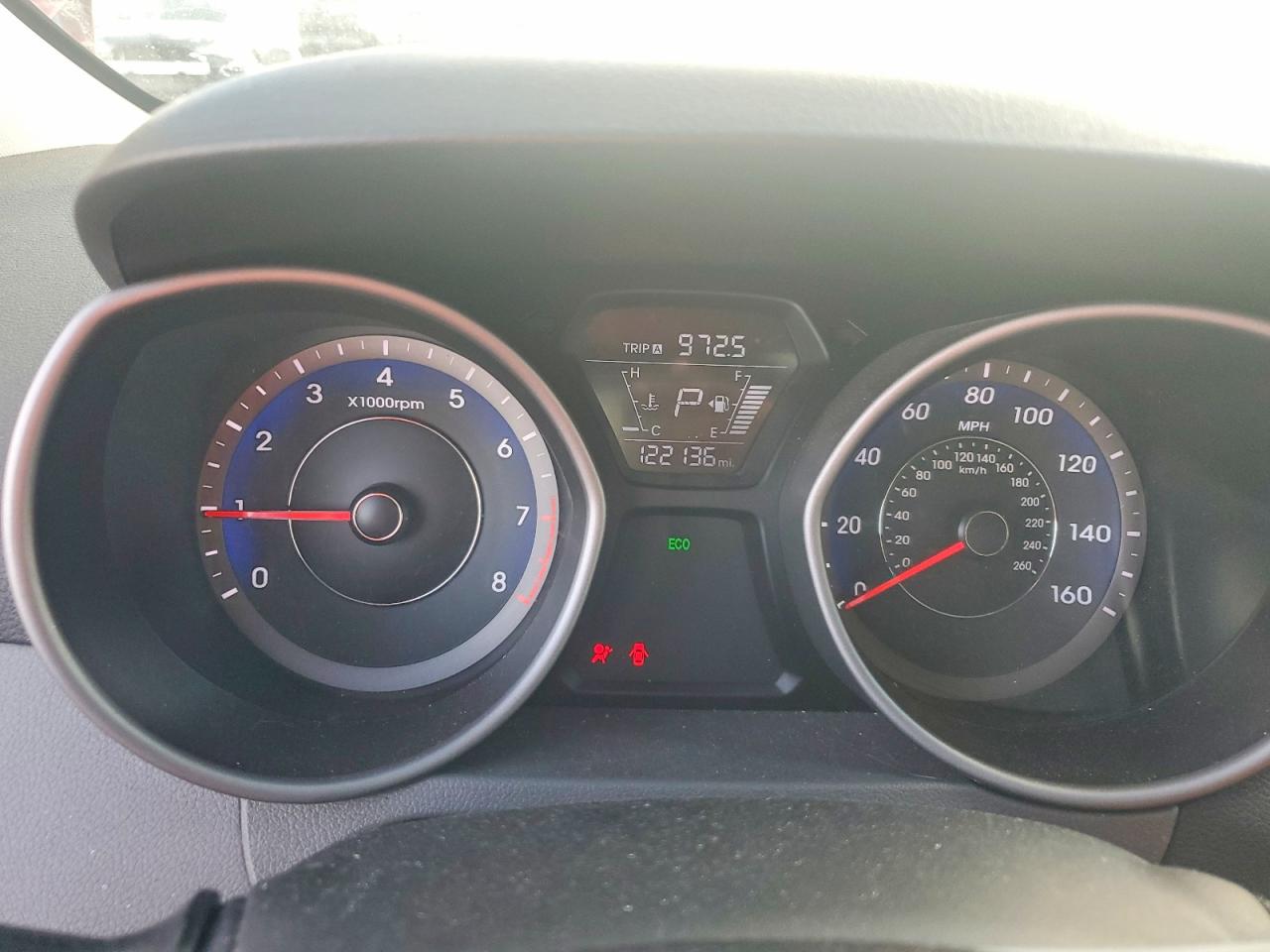2015 HYUNDAI ELANTRA SE photo 9