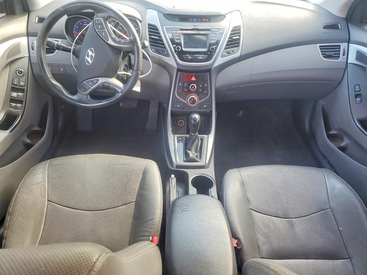 2015 HYUNDAI ELANTRA SE photo 8