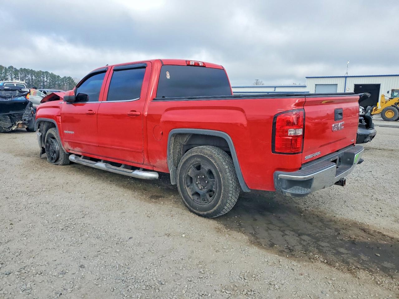 2015 GMC SIERRA C1500 SLE photo 2