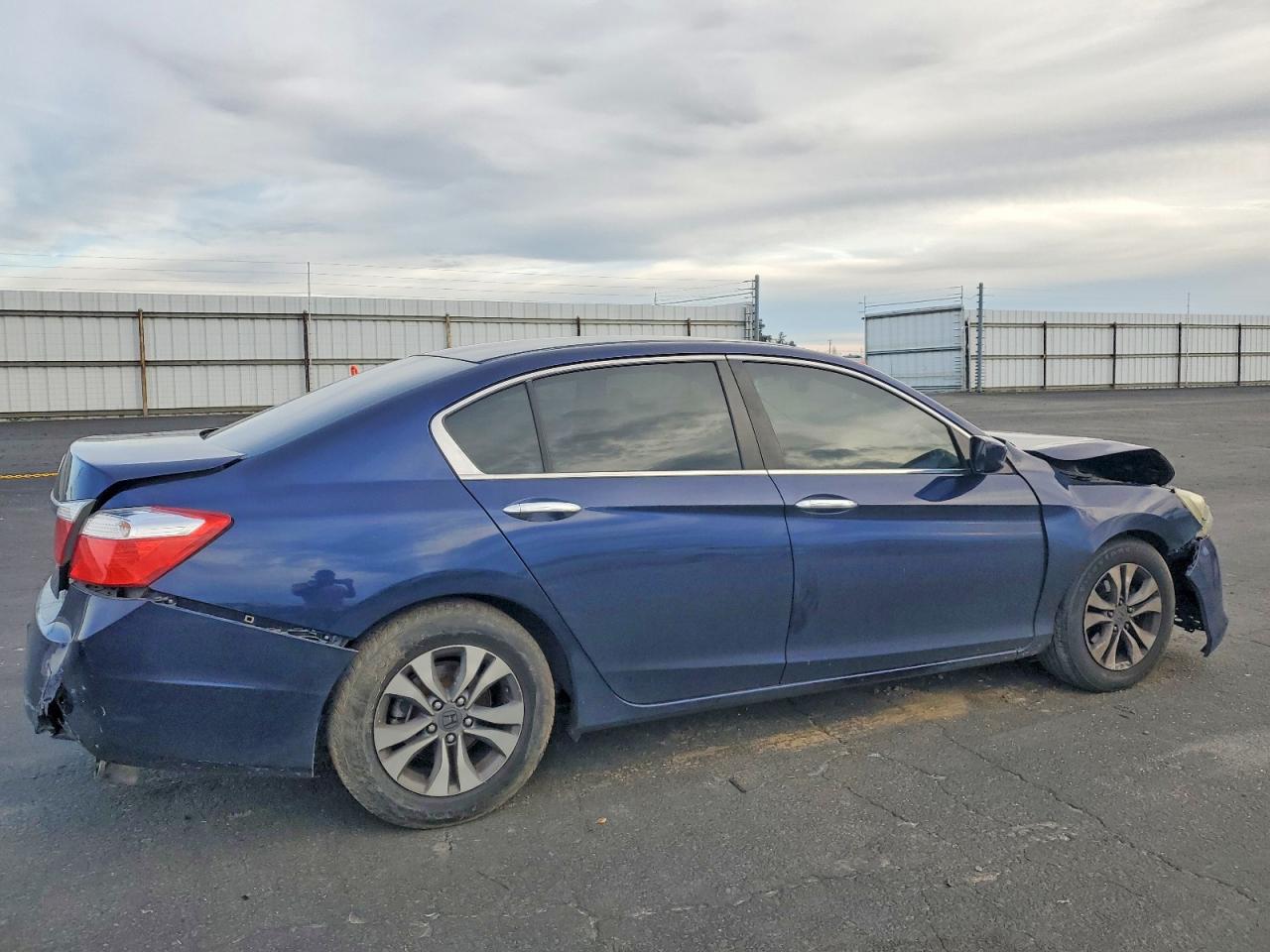 2014 HONDA ACCORD LX photo 3