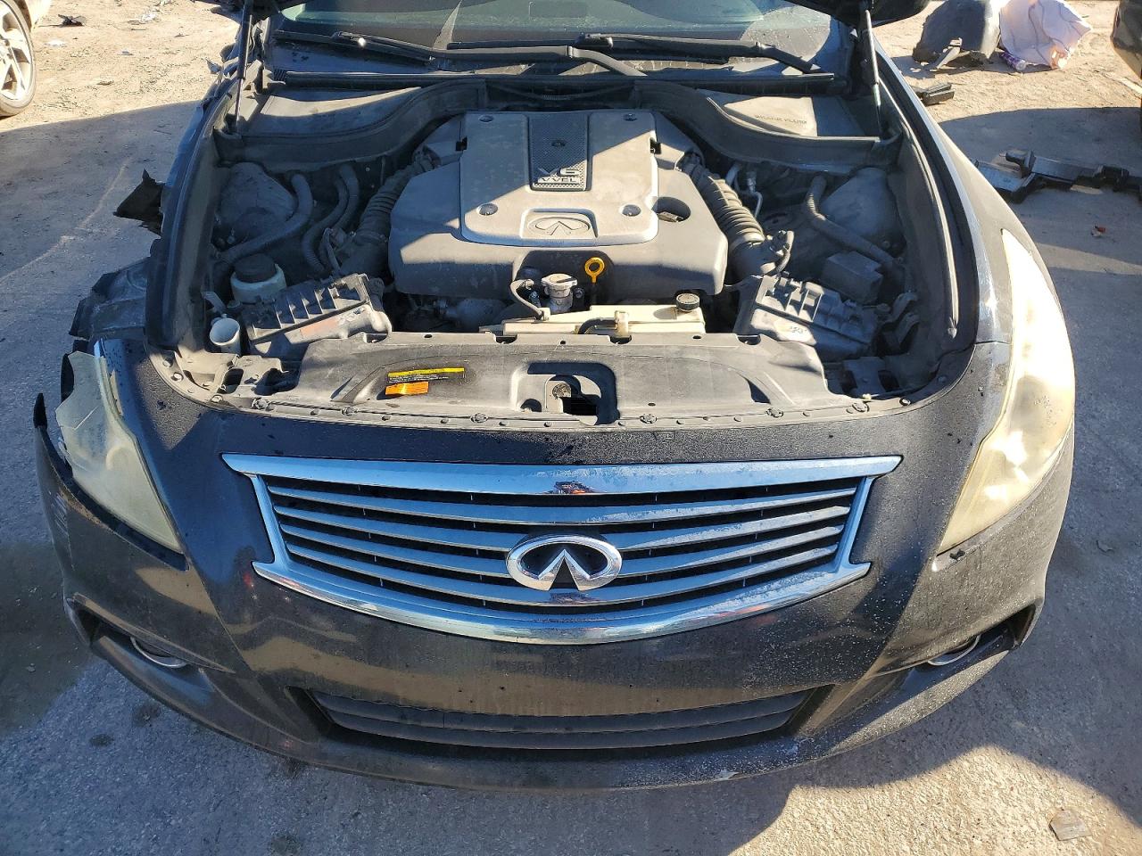 2012 INFINITI G37 photo 11