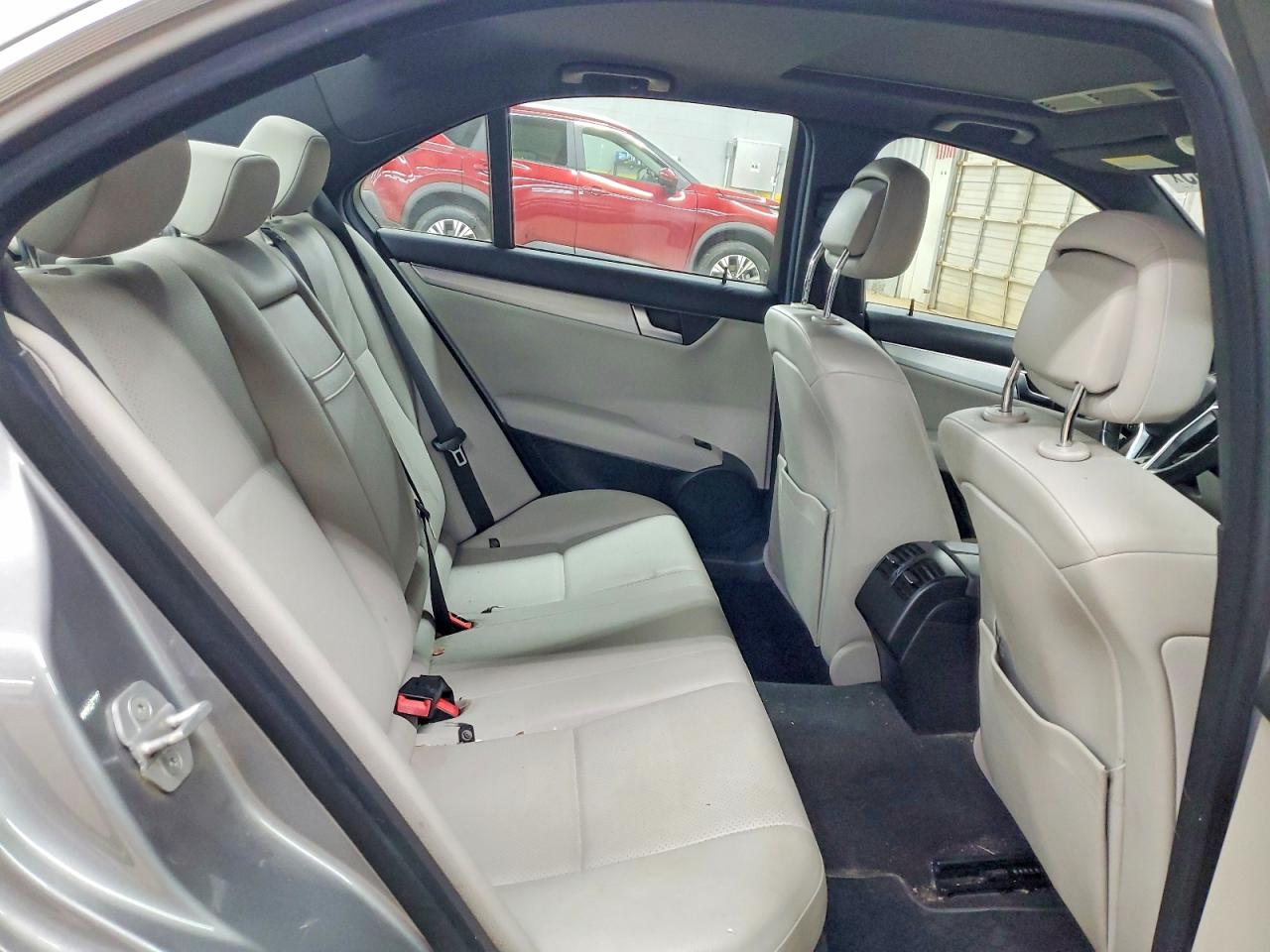 2014 MERCEDES-BENZ C 250 photo 10