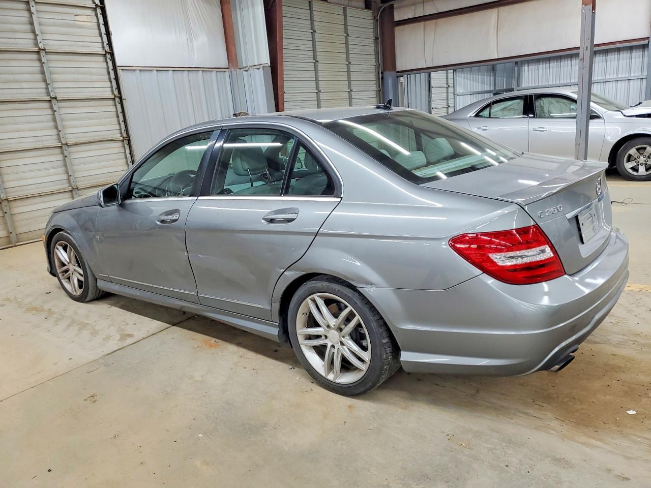 2014 MERCEDES-BENZ C 250 photo 2
