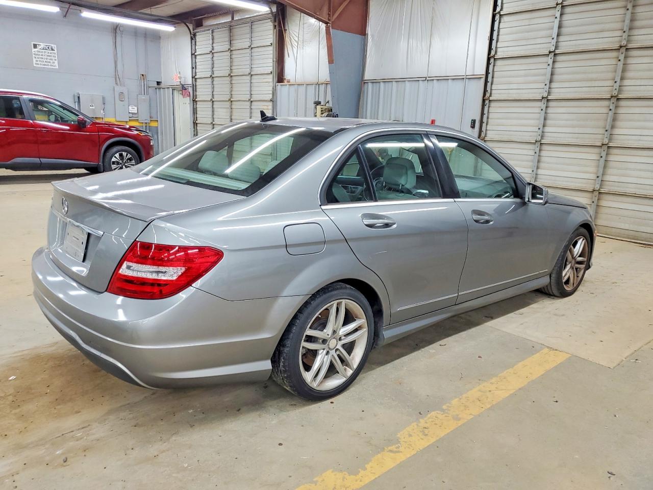2014 MERCEDES-BENZ C 250 photo 3