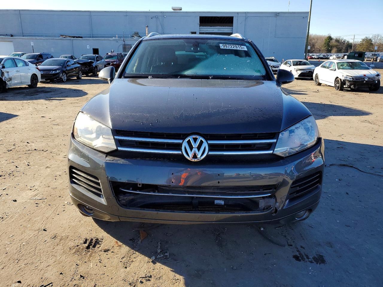 2012 VOLKSWAGEN TOUAREG V6 photo 5