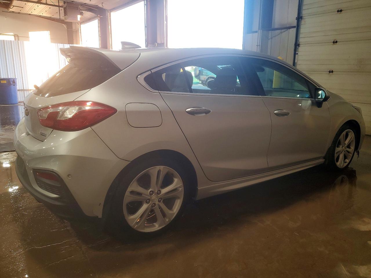 2017 CHEVROLET CRUZE PREMIER photo 3