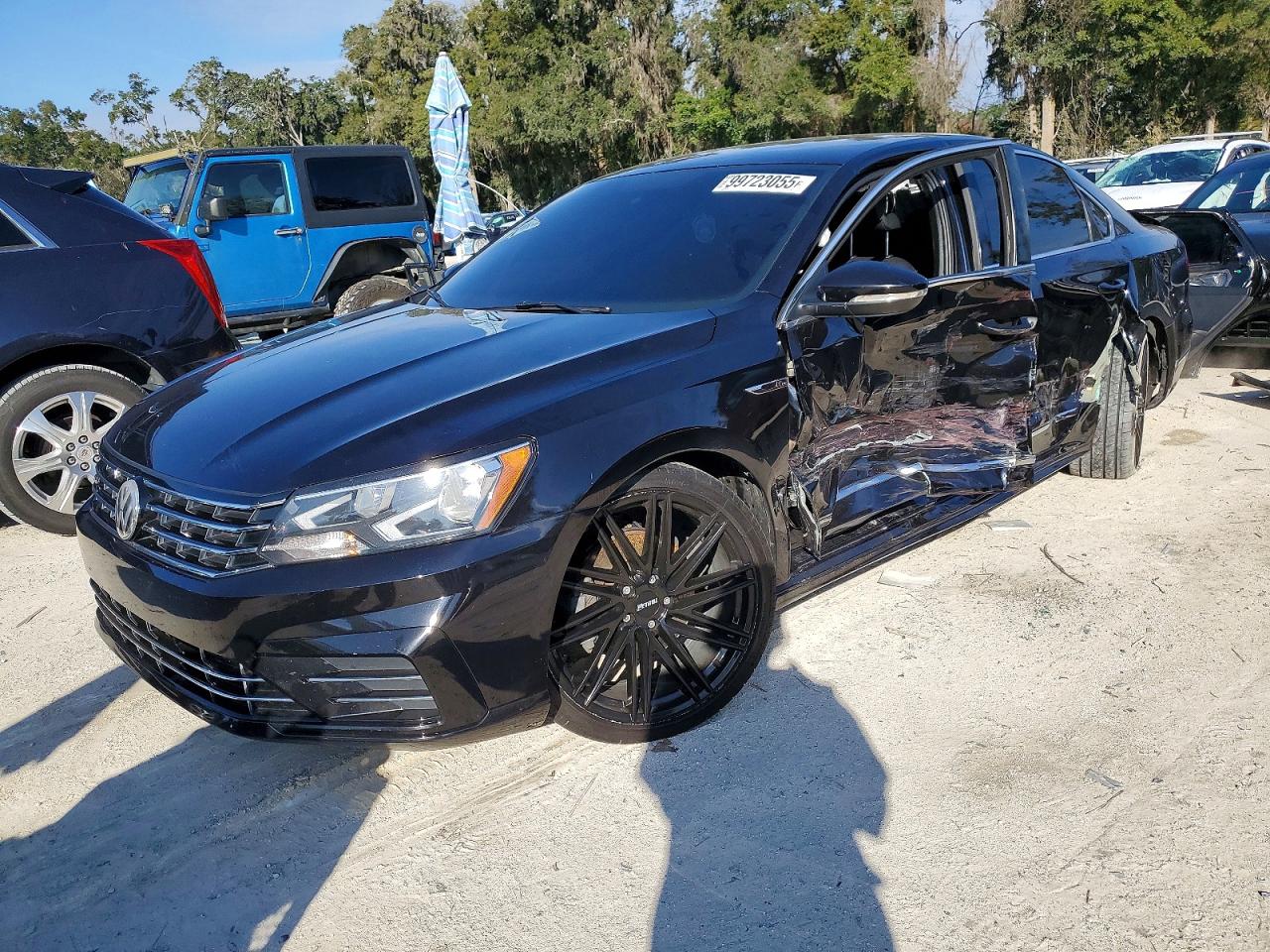 2017 VOLKSWAGEN PASSAT