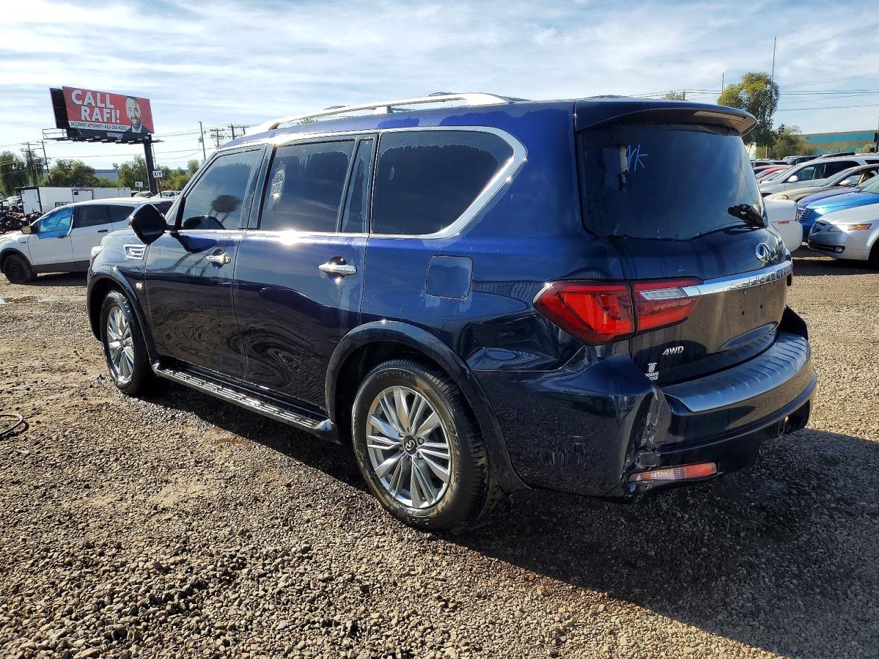 2020 INFINITI QX80 LUXE photo 2