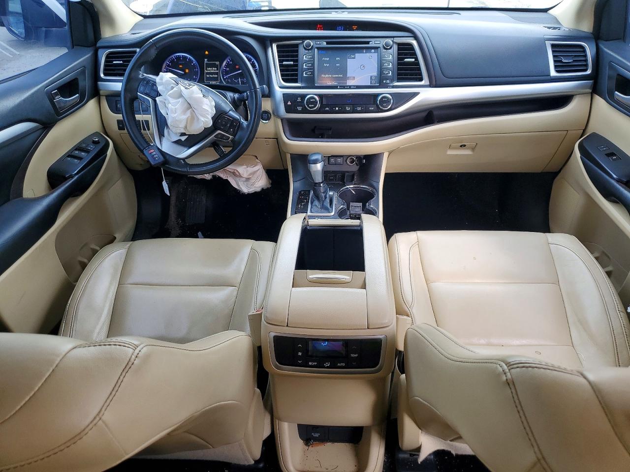 2018 TOYOTA HIGHLANDER SE photo 8