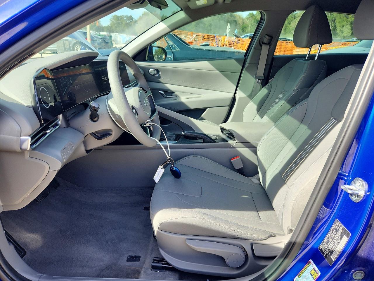 2024 HYUNDAI ELANTRA SEL photo 7