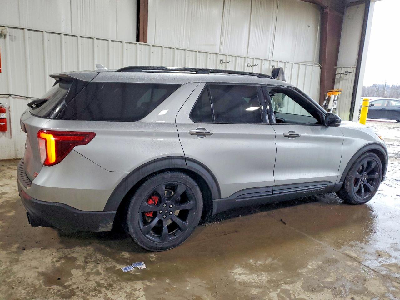 2020 FORD EXPLORER ST photo 3