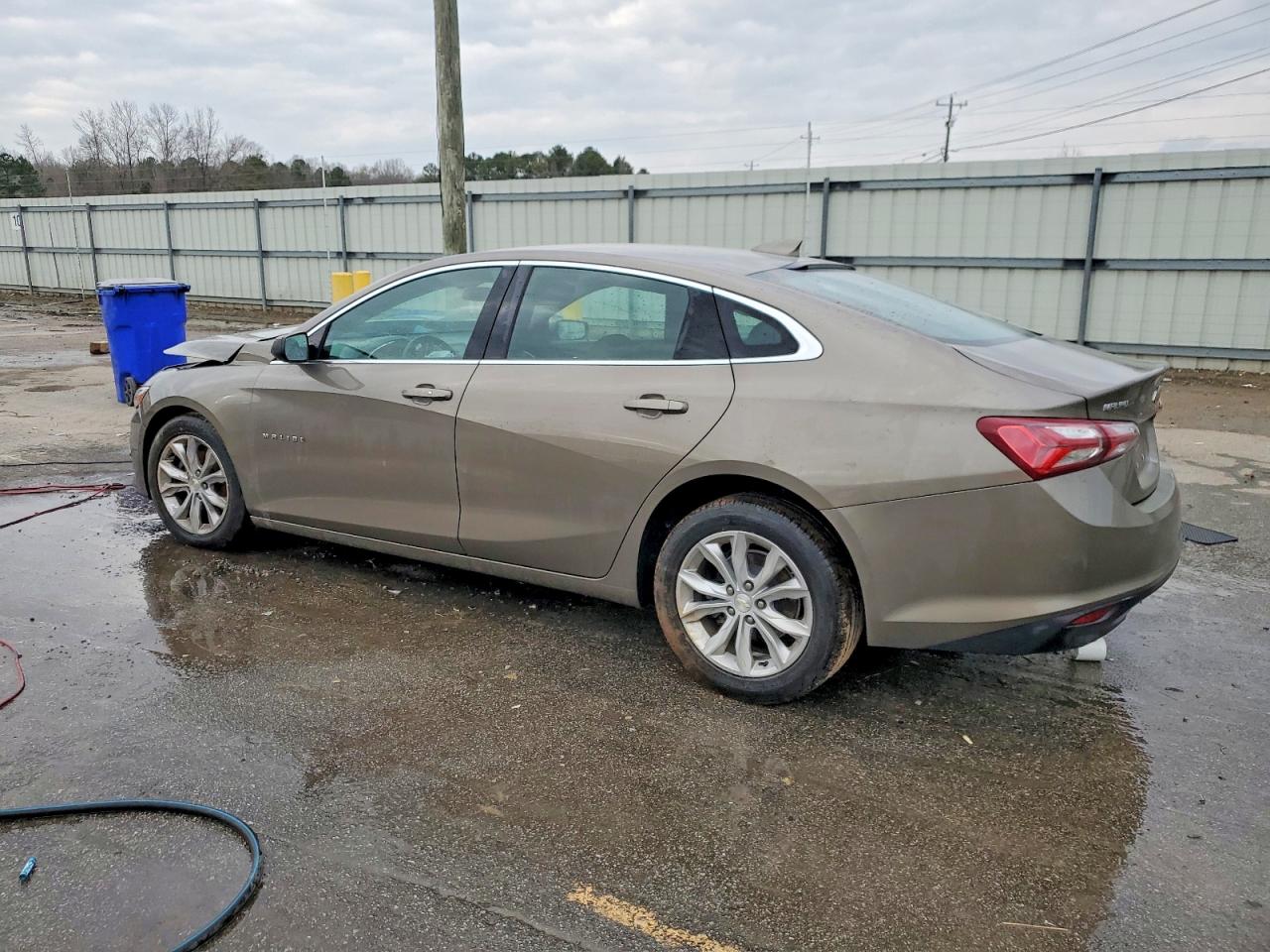 2020 CHEVROLET MALIBU LT photo 2