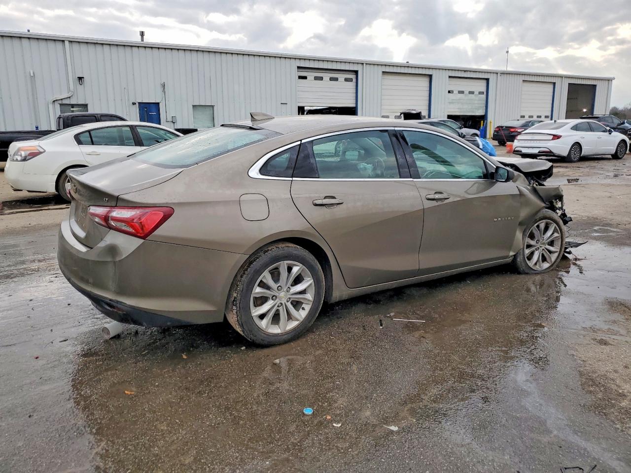2020 CHEVROLET MALIBU LT photo 3
