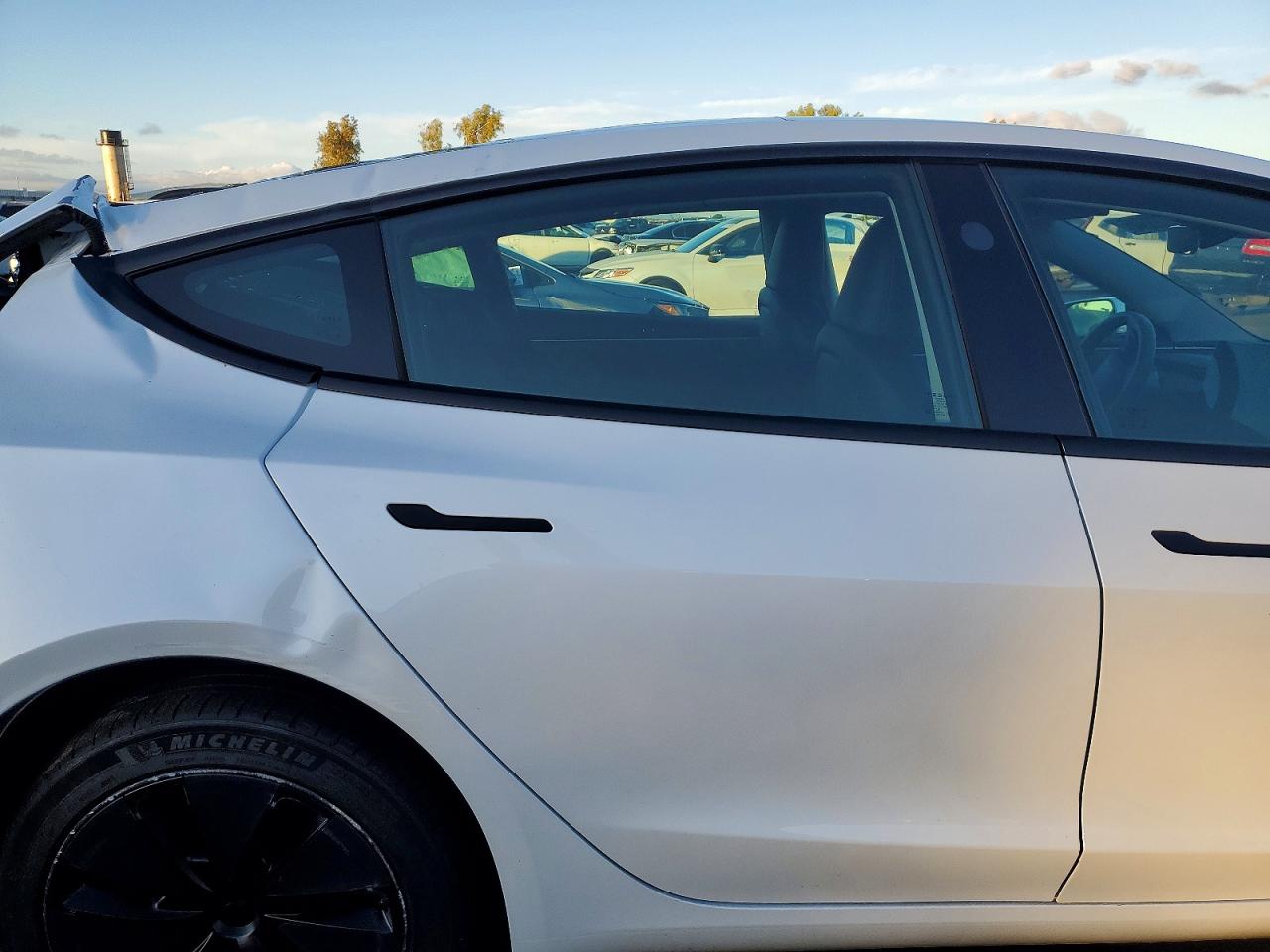 2024 TESLA MODEL 3 photo 10