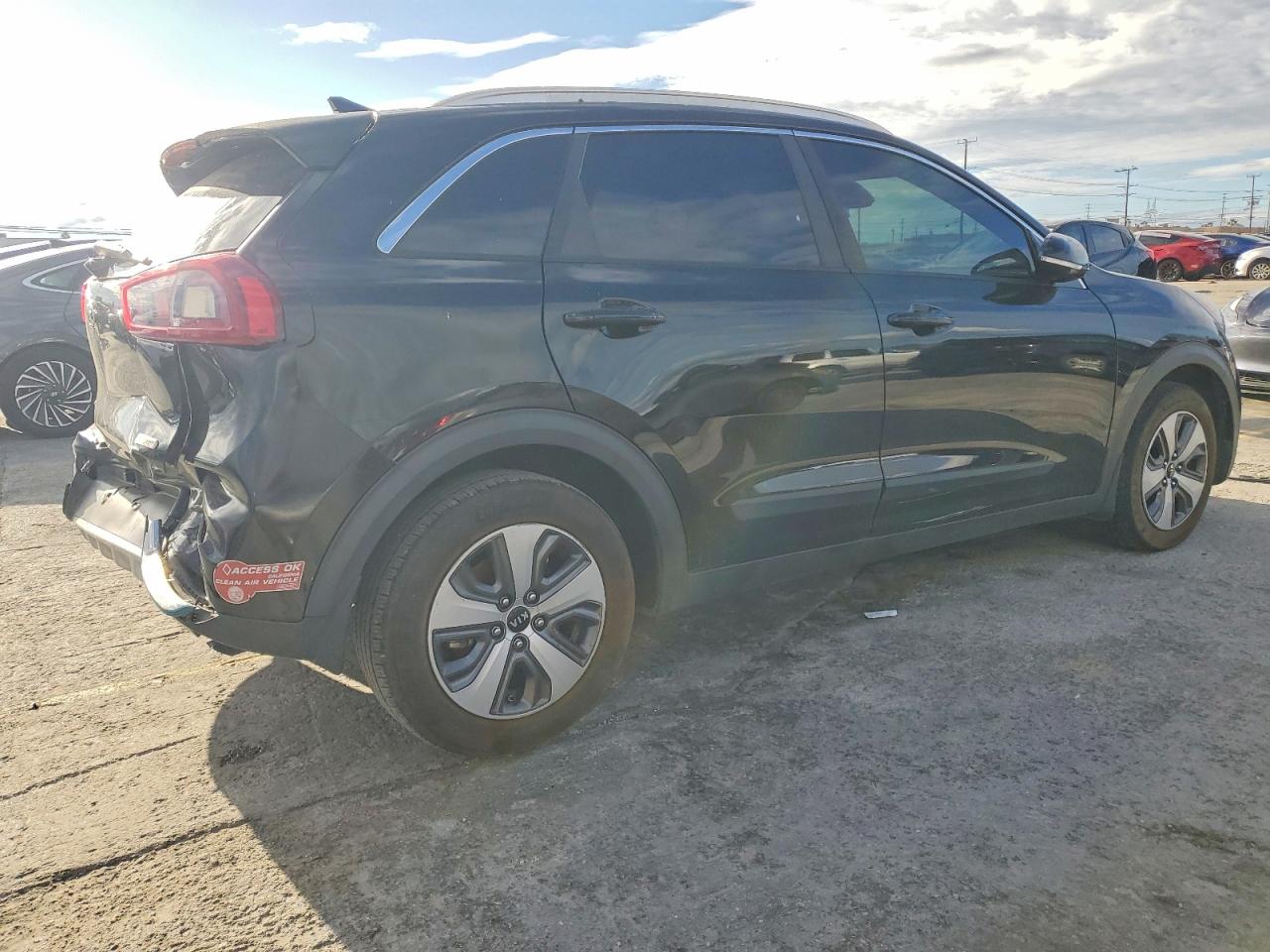 2018 KIA NIRO EX photo 3