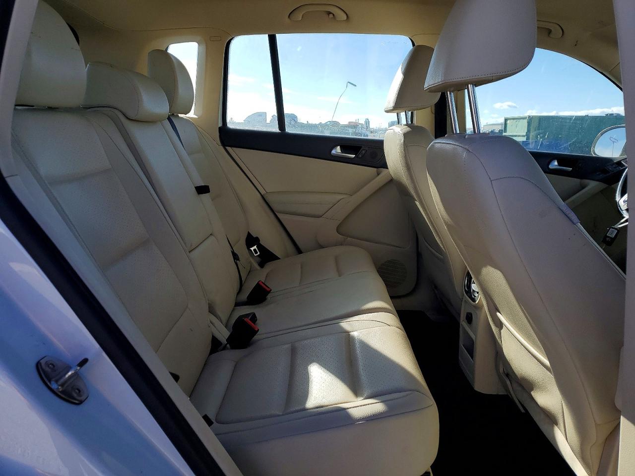 2017 VOLKSWAGEN TIGUAN S photo 11