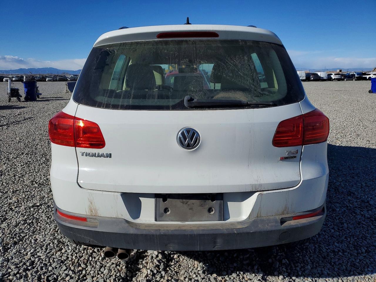 2017 VOLKSWAGEN TIGUAN S photo 6