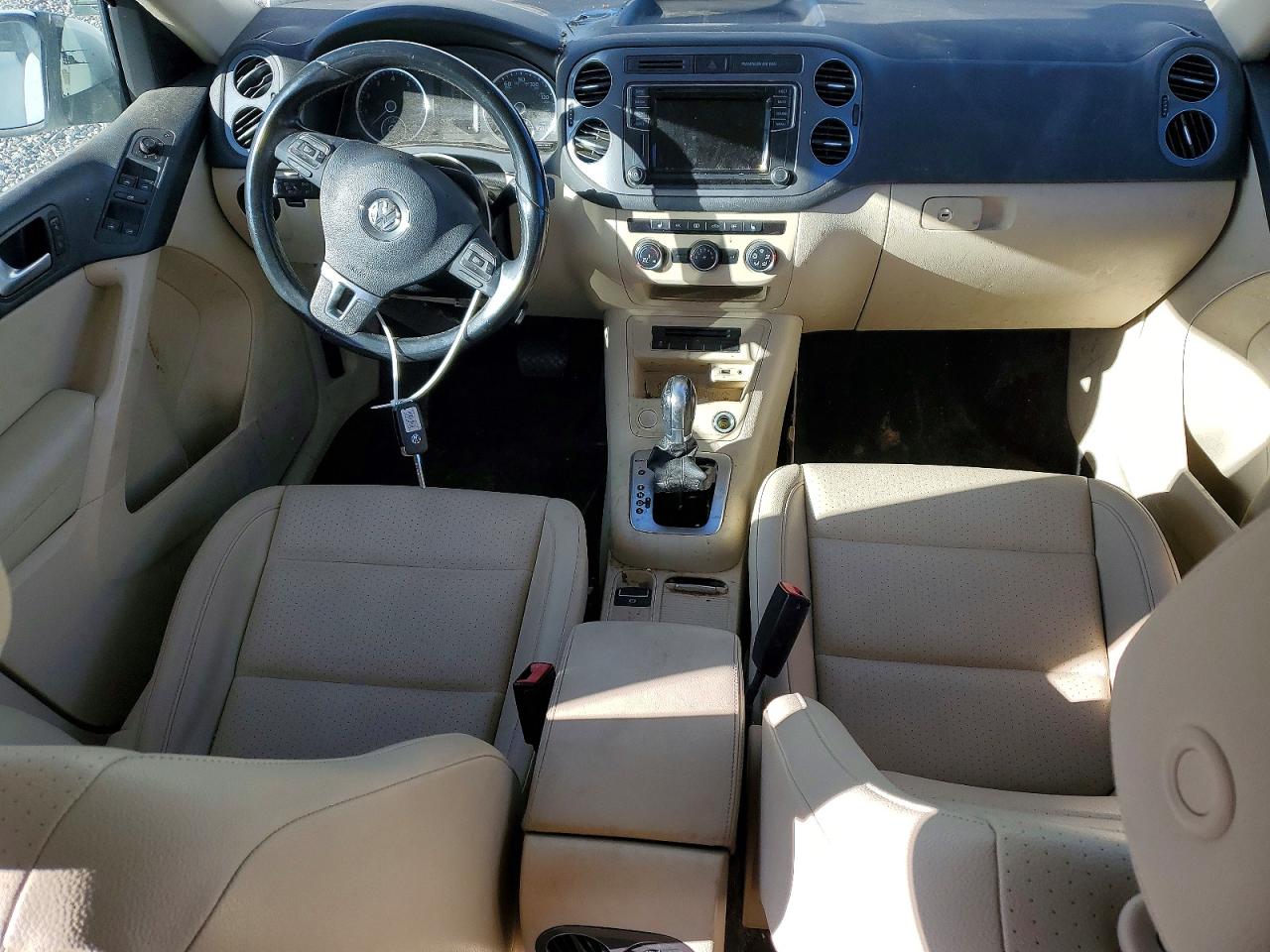 2017 VOLKSWAGEN TIGUAN S photo 8