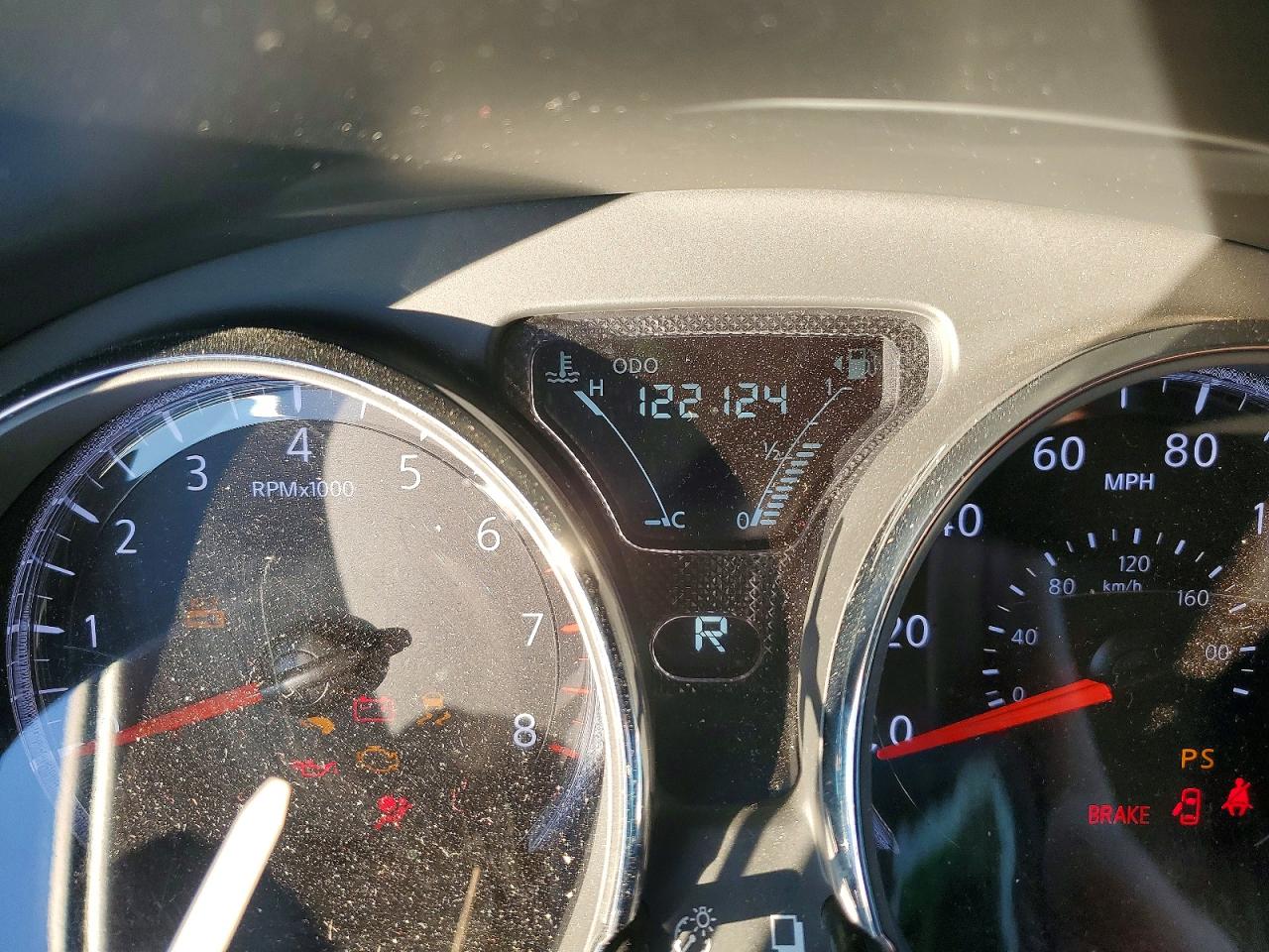 2019 NISSAN VERSA SV photo 17