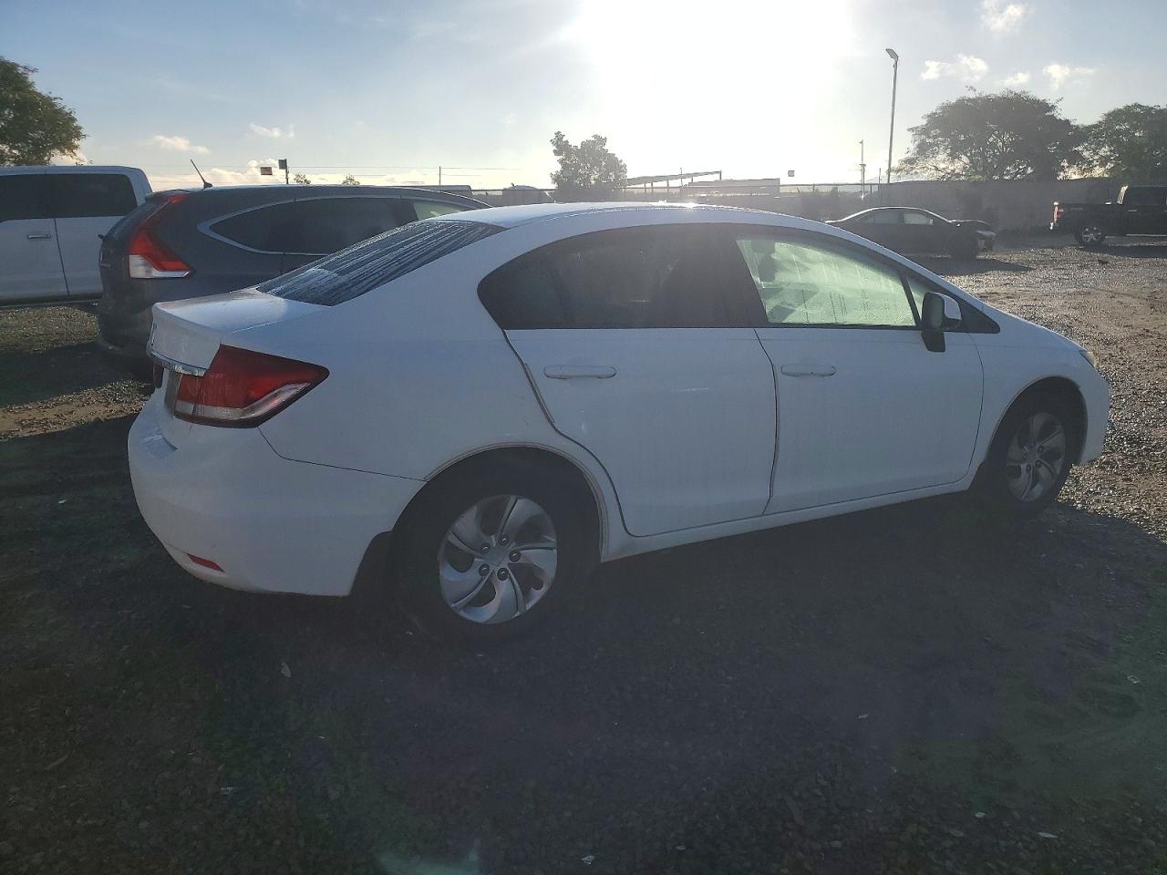 2013 HONDA CIVIC LX photo 3