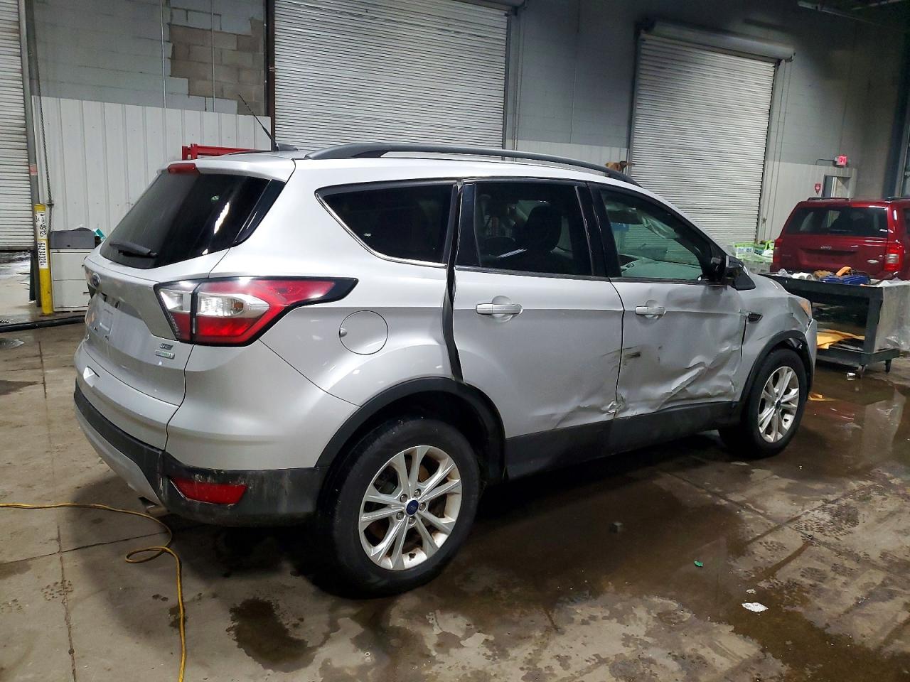 2018 FORD ESCAPE SE photo 3