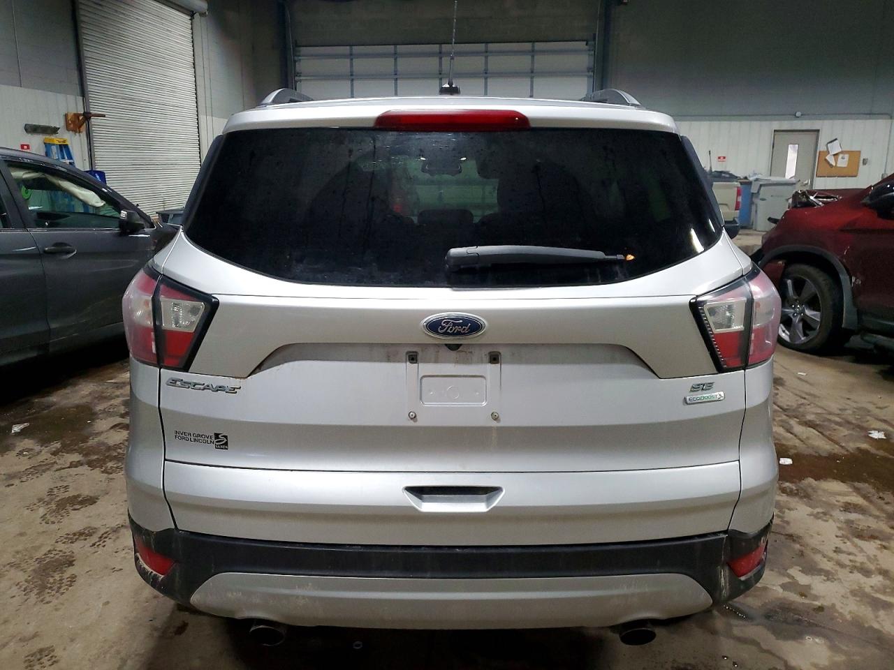 2018 FORD ESCAPE SE photo 6