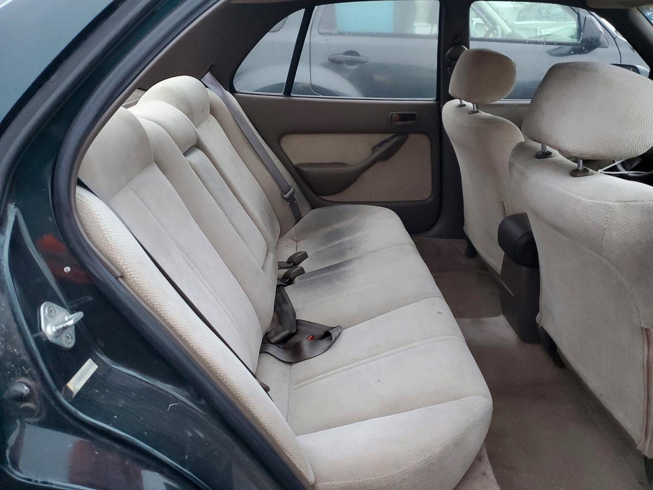 1995 TOYOTA CAMRY LE photo 10