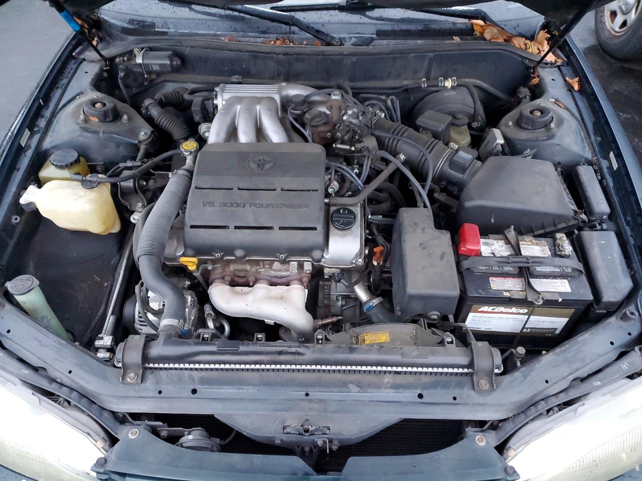 1995 TOYOTA CAMRY LE photo 11