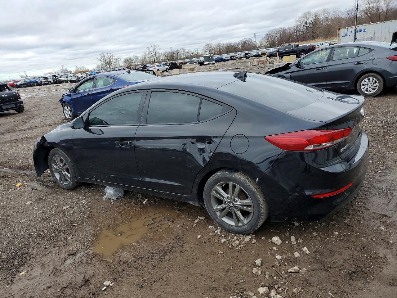 2017 HYUNDAI ELANTRA SE photo 2