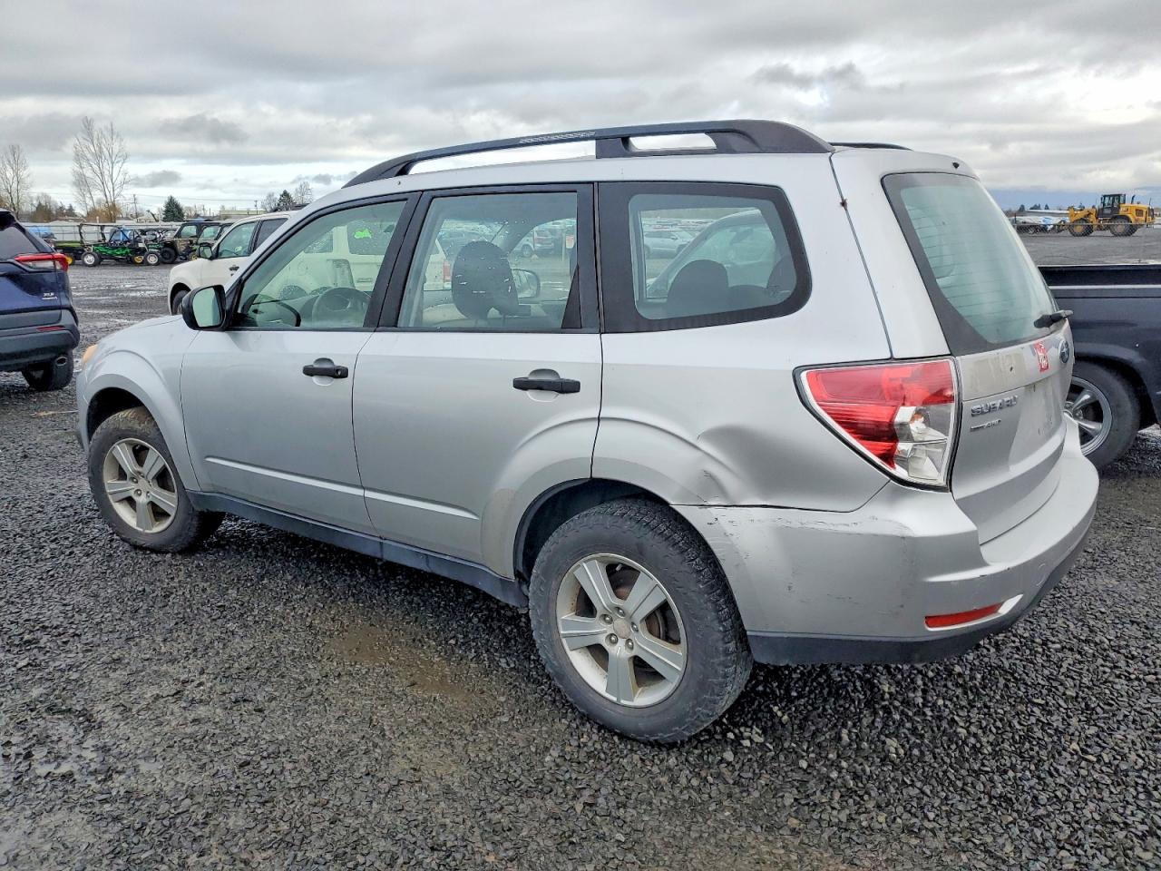 2010 SUBARU FORESTER XS photo 2
