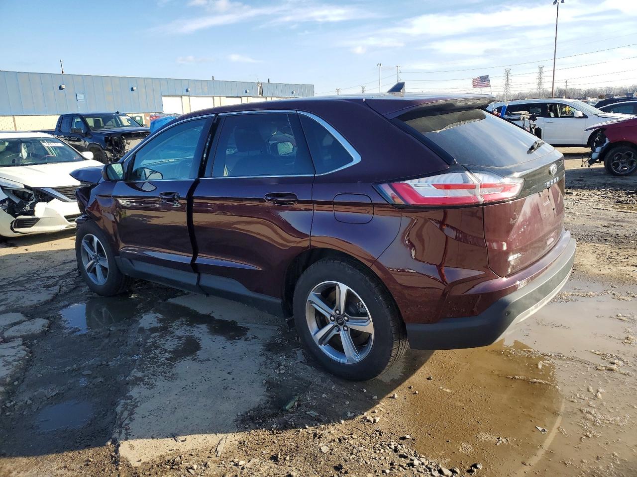 2024 FORD EDGE SEL photo 2
