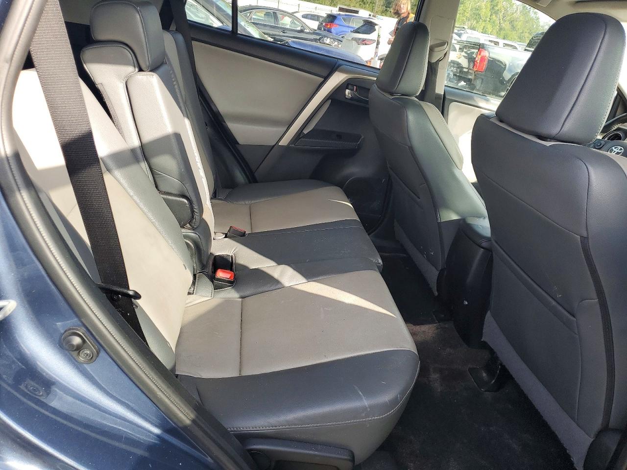 2014 TOYOTA RAV4 LIMITED photo 11