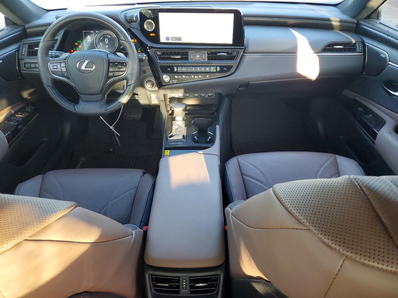 2025 LEXUS ES 300H BASE photo 8
