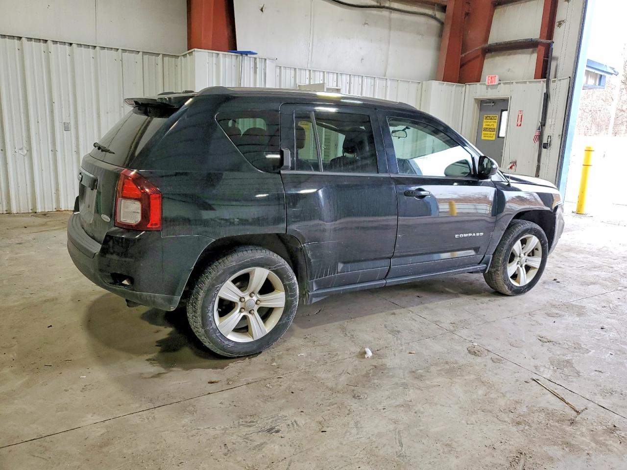 2014 JEEP COMPASS LATITUDE photo 3