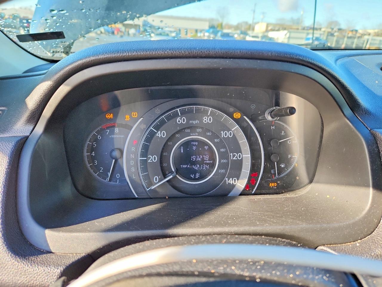 2015 HONDA CR-V LX photo 9