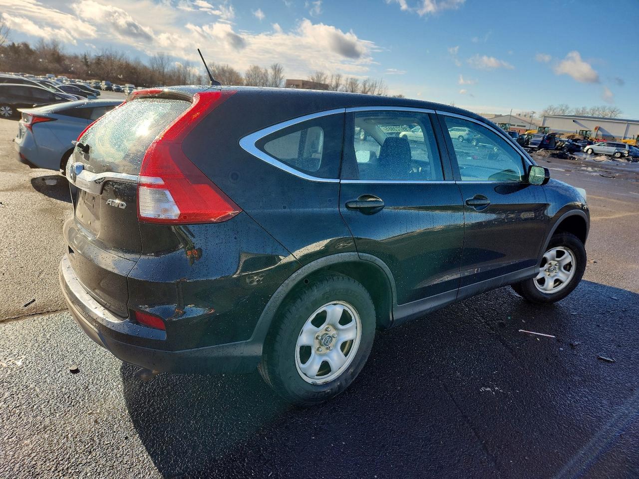 2015 HONDA CR-V LX photo 3